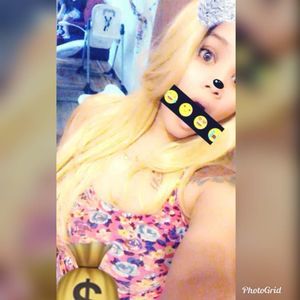 Meet your Posher, Reyes